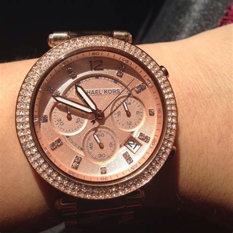 fake michael kors smartwatch - how to spot a Michael Kors.